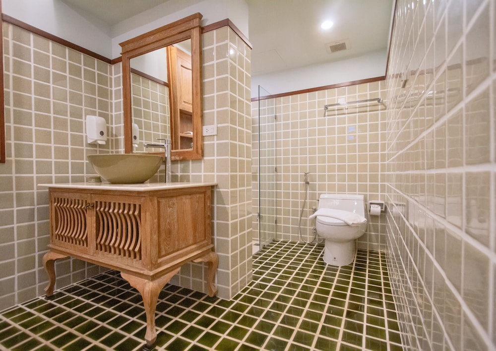 rich garden house hotel