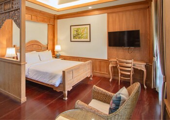 rich garden house hotel