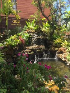 rich garden house hotel