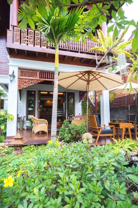 rich garden house hotel