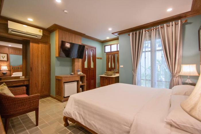 rich garden house hotel