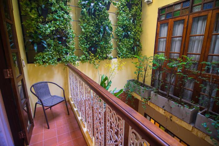 woo gallery and boutique hotel