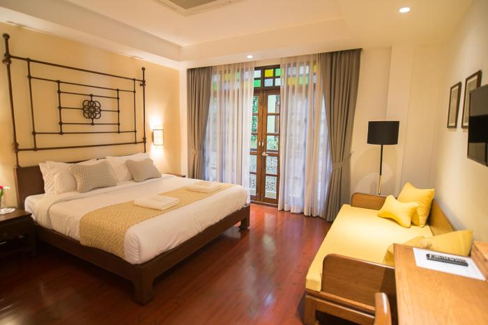 woo gallery and boutique hotel