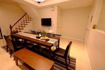 neveu premier residence