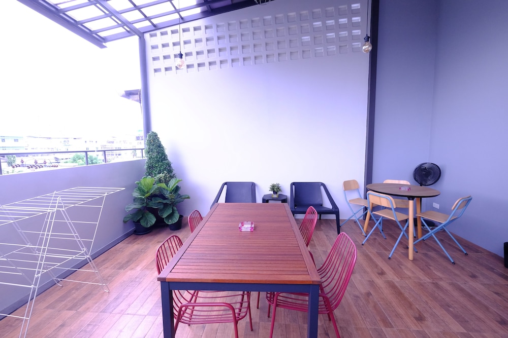 neveu premier residence