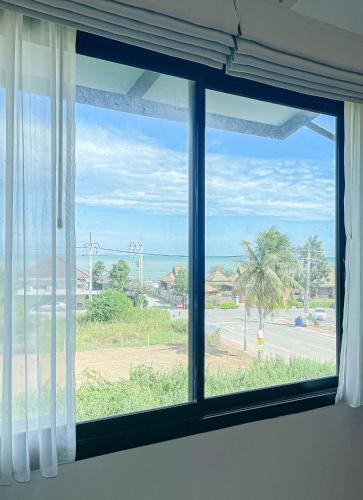rublom and chomview huahin pranburi