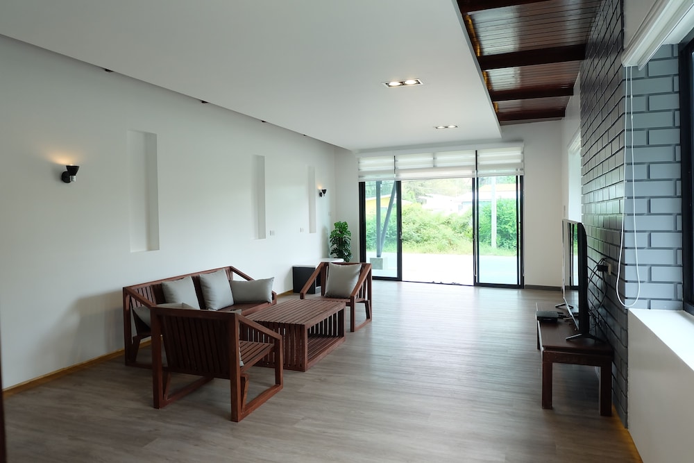 rublom and chomview huahin pranburi
