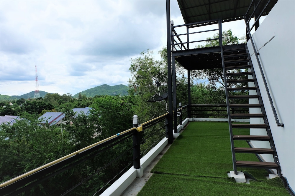 rublom and chomview huahin pranburi