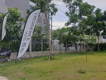 khlong luang
