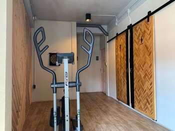 busket hostel
