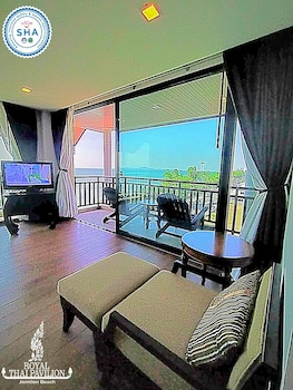 royal thai pavilion jomtien boutique resort