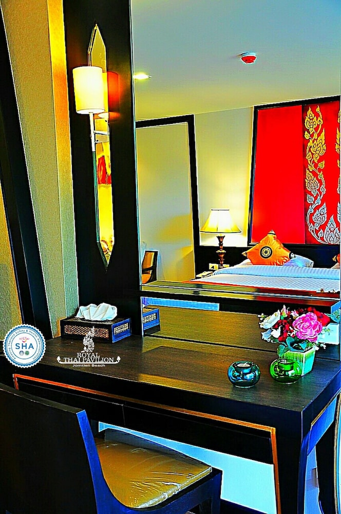 royal thai pavilion jomtien boutique resort
