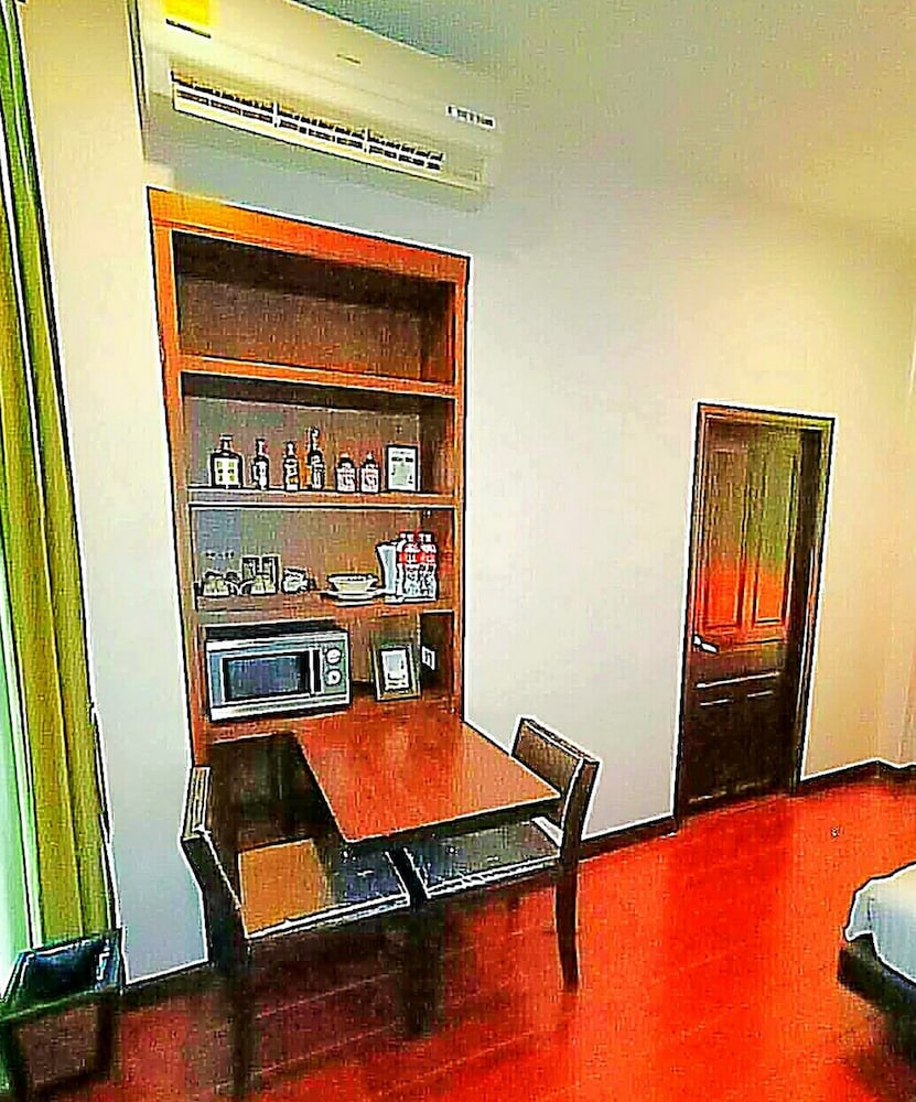 royal thai pavilion jomtien boutique resort