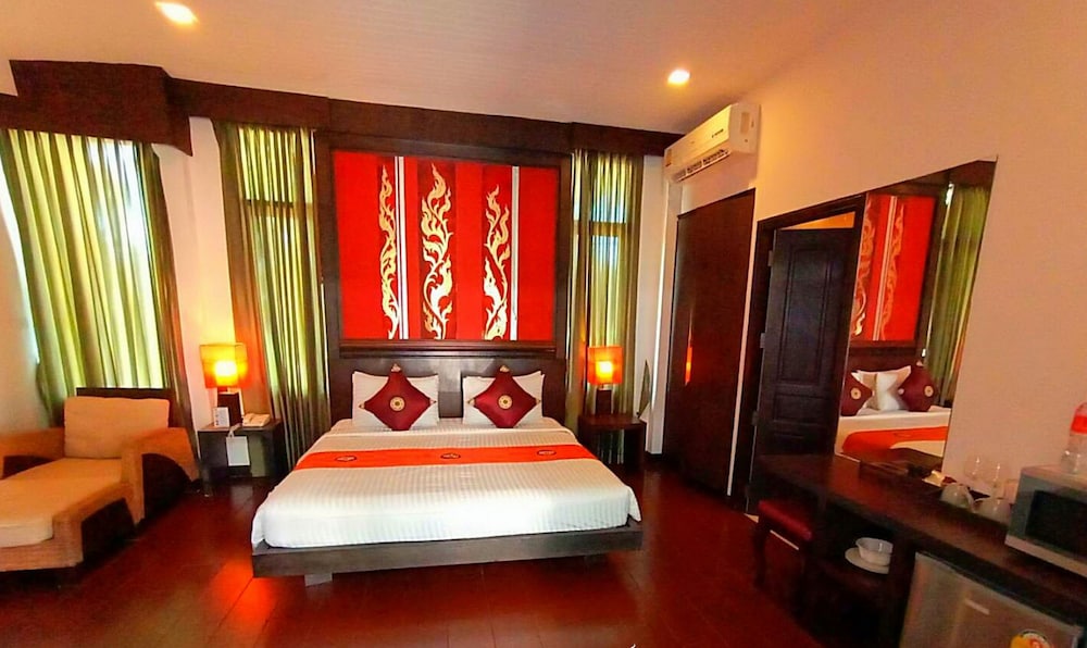 royal thai pavilion jomtien boutique resort