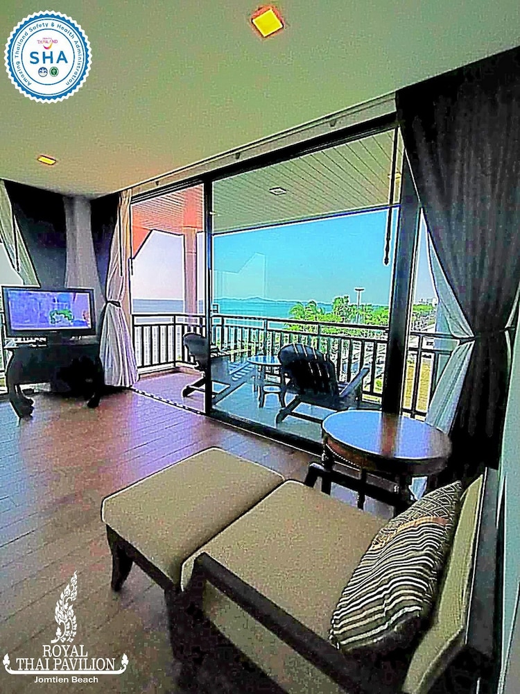 royal thai pavilion jomtien boutique resort
