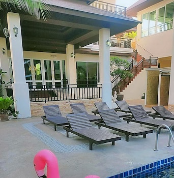 royal thai pavilion jomtien boutique resort