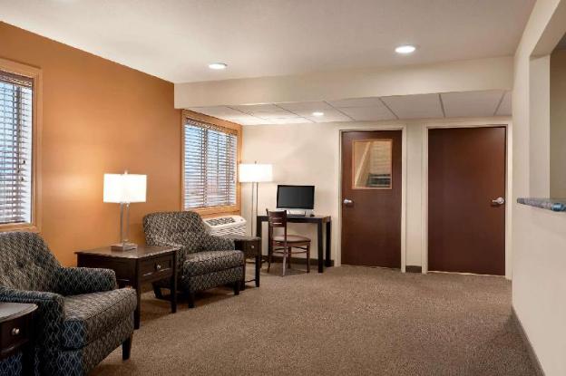 travelodge by wyndham pincher creek