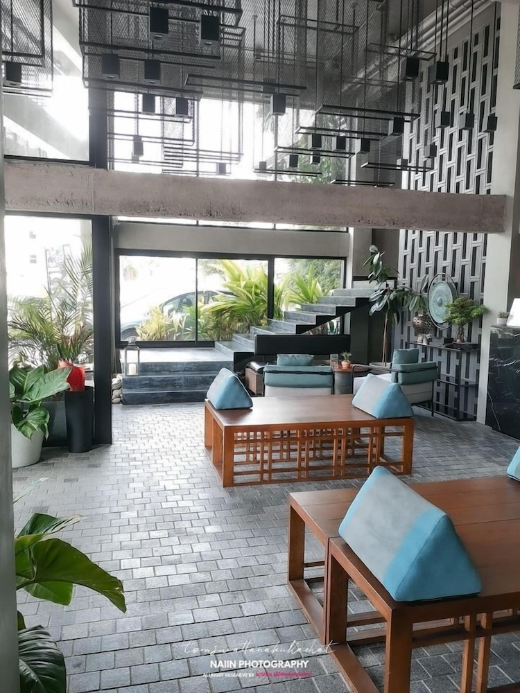 the ex capital hotel