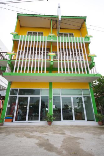 phoonsab hostel
