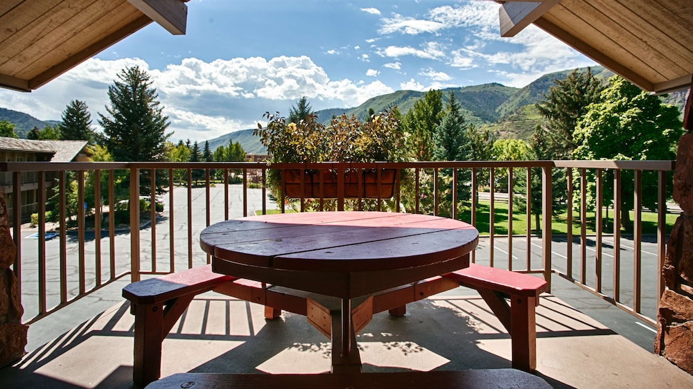 best western antlers at glenwood springs