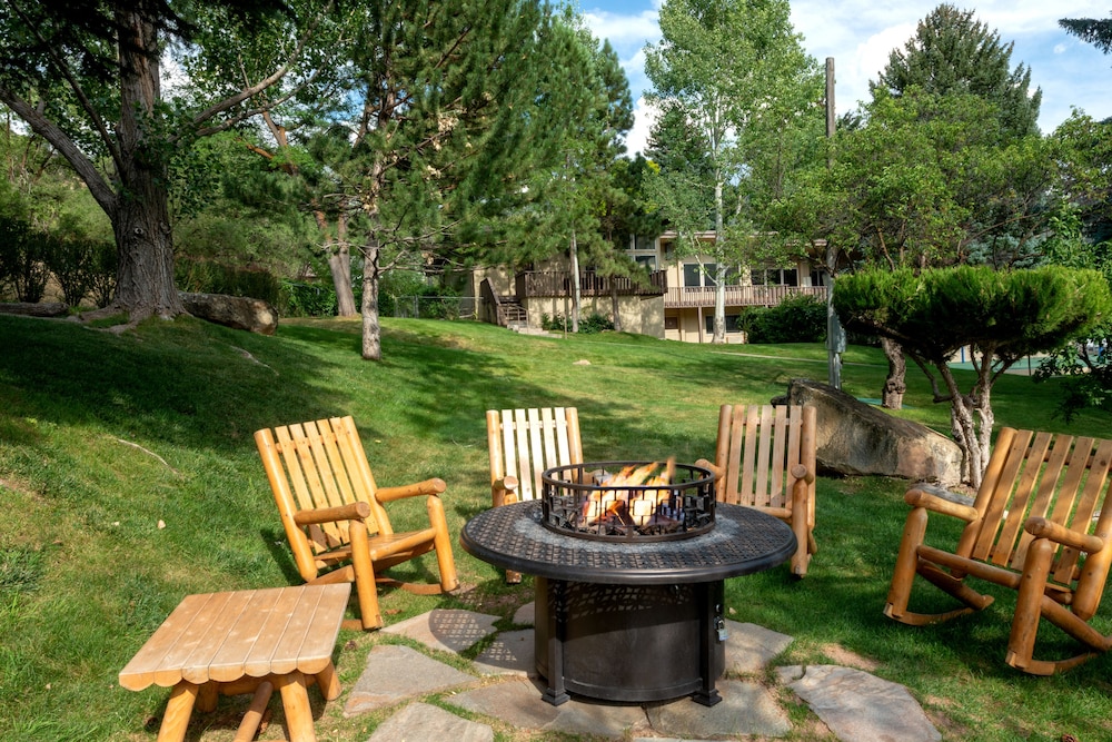 best western antlers at glenwood springs