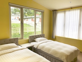 american village resort