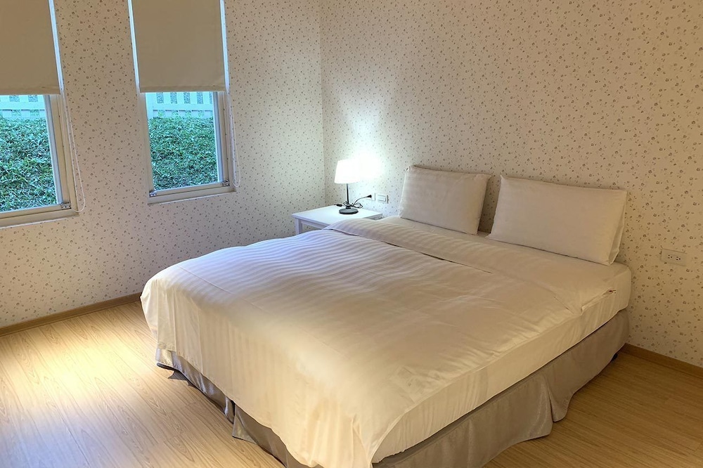 american village resort