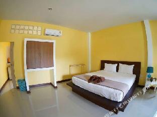 The Pearl Hometel,Near Klong Dao Beach,2 star