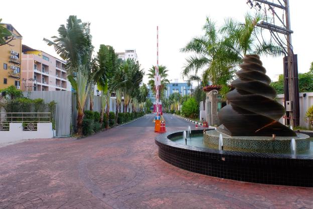 icheck inn residences patong