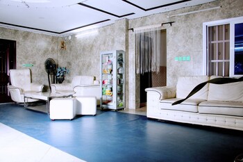 nora hotel