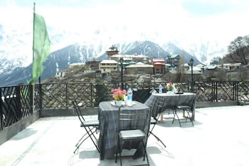 The White Castle,,2 star