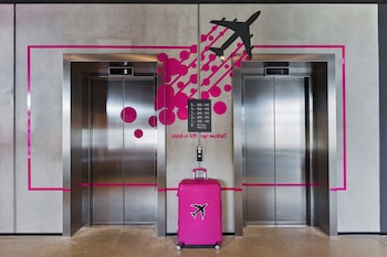 moxy frankfurt airport kelsterbach