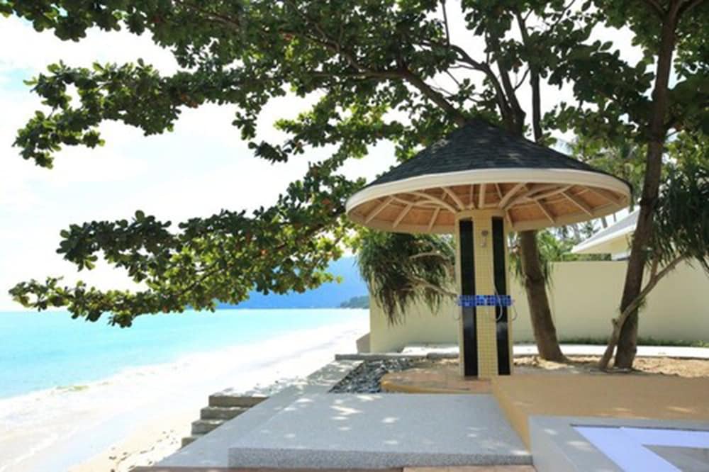 wis beach khanom
