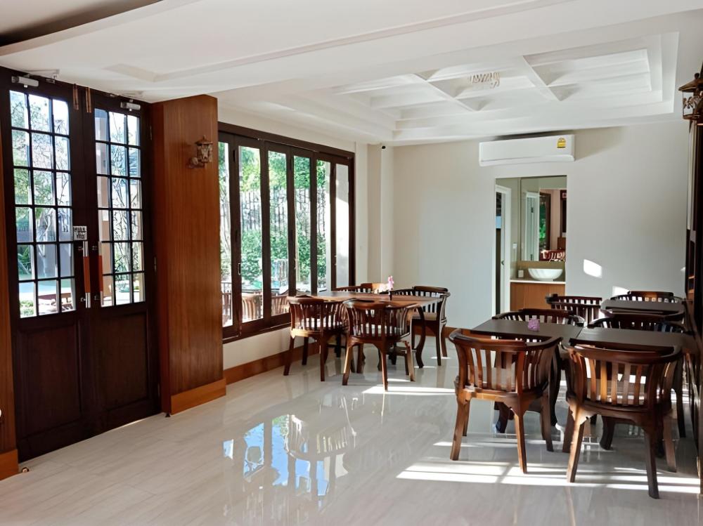 lima lanna hotel