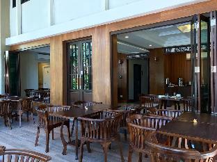 lima lanna hotel