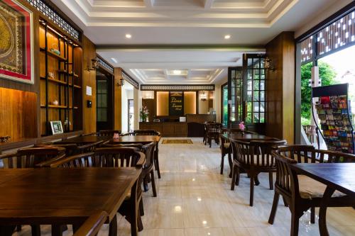 lima lanna hotel