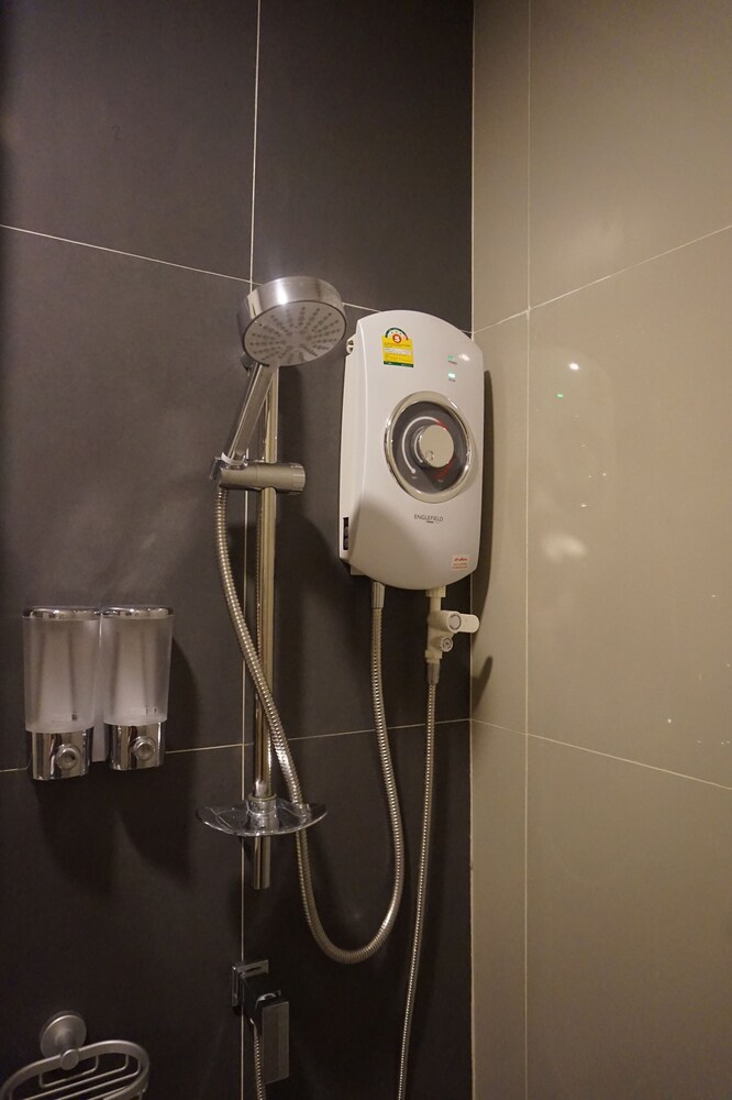 lima lanna hotel