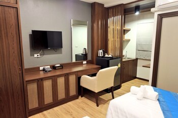 lima lanna hotel