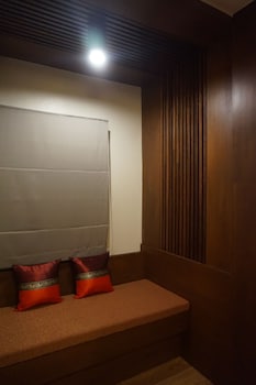 lima lanna hotel