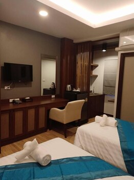 lima lanna hotel