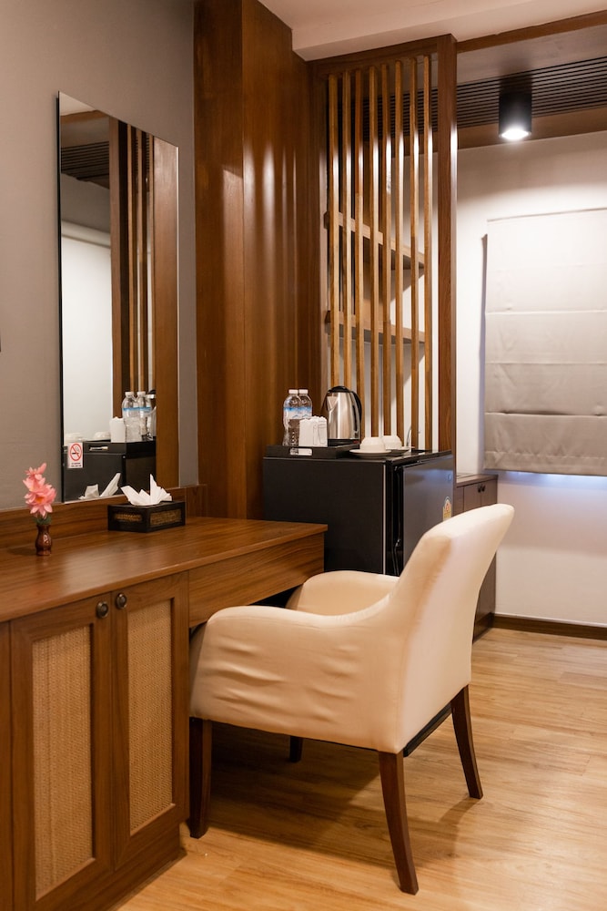 lima lanna hotel