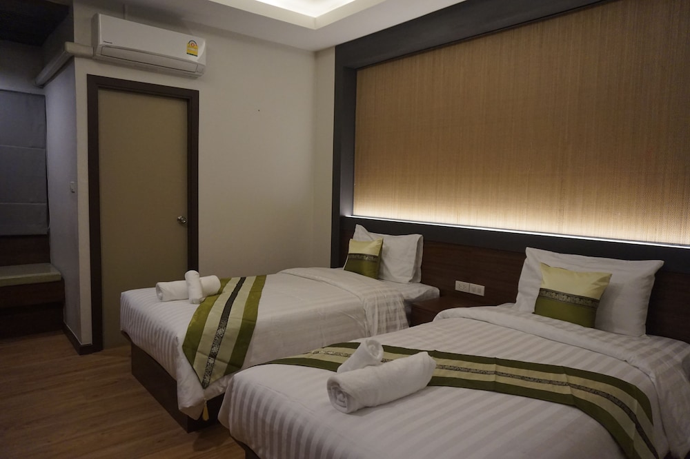 lima lanna hotel