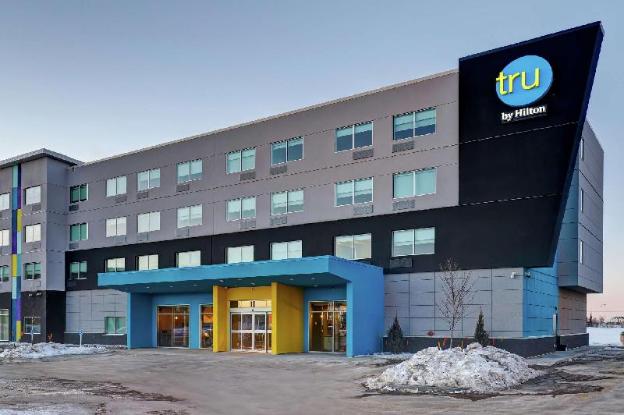 tru by hilton edmonton windermere
