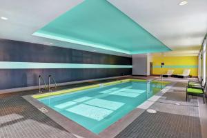Tru By Hilton Edmonton Windermere,Edmonton>>Central Alberta,3 star