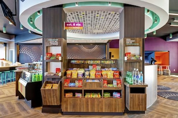 tru by hilton edmonton windermere