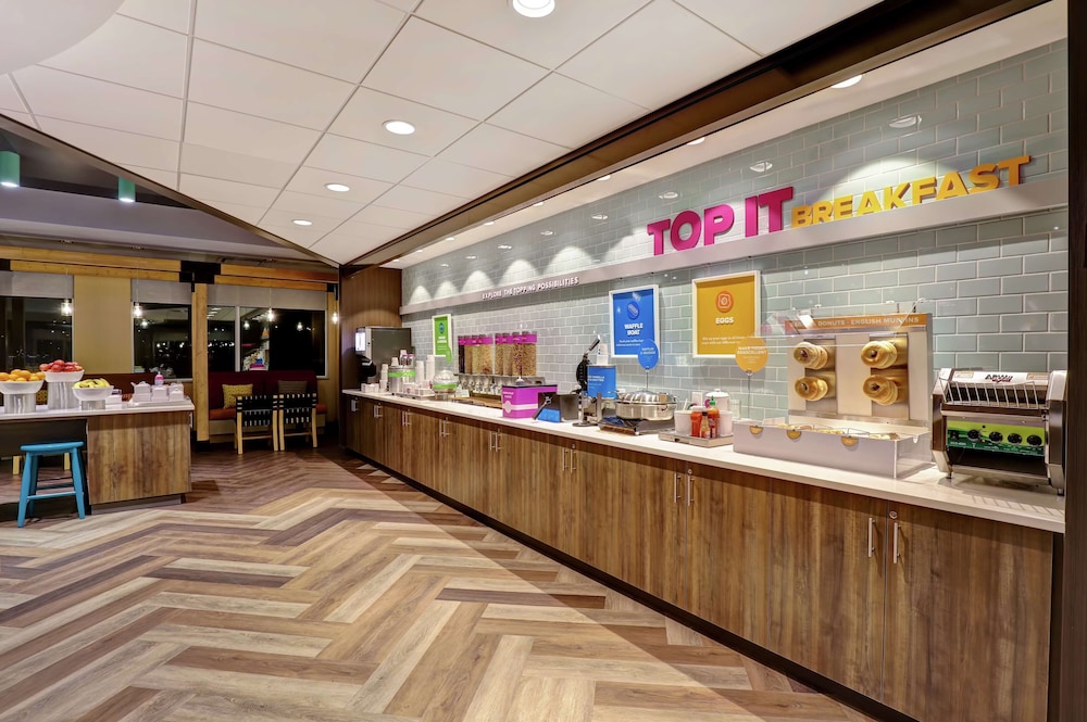 tru by hilton edmonton windermere
