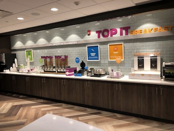 tru by hilton edmonton windermere