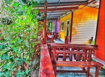 pattama resorts khiri wong