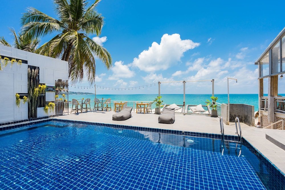 samui beach hostel adults only