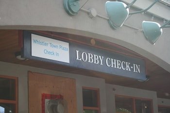 whistler blackcomb vr at town plaza
